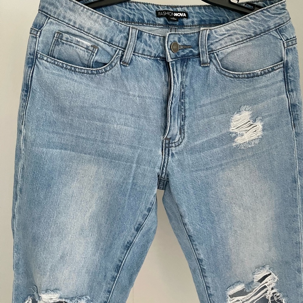 FASHION NOVA JEANS- Boyfriend Ripped Jeans
